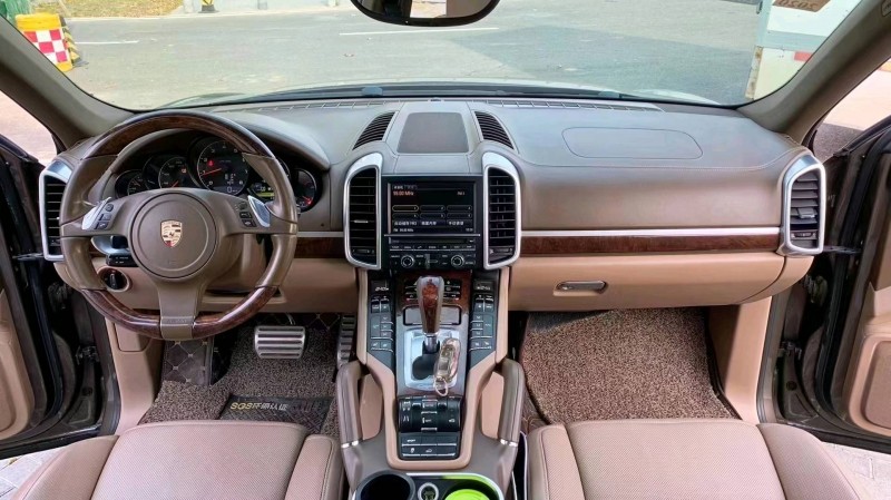 廊坊12年保时捷卡宴6