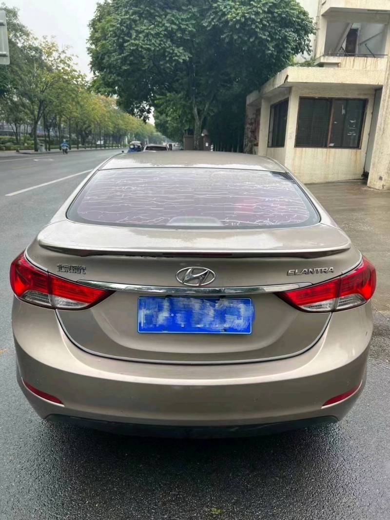 三明15年现代朗动3