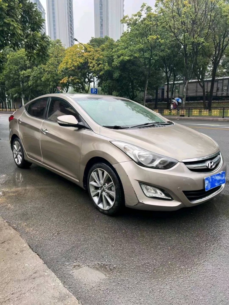 三明15年现代朗动7