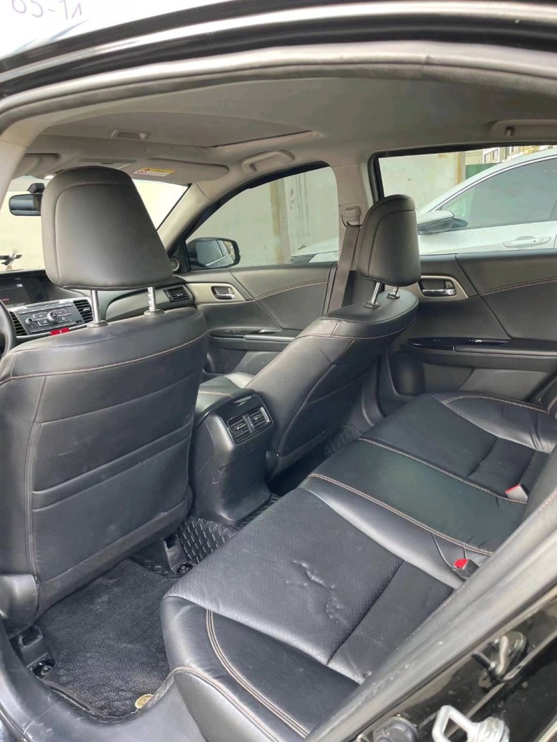 廊坊18年本田雅阁5