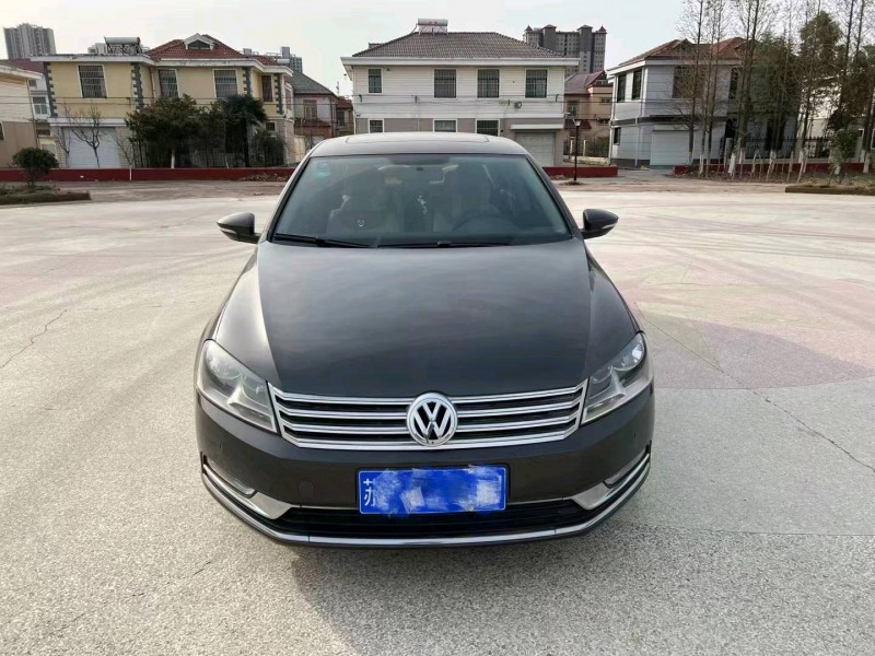苏州15年大众迈腾8