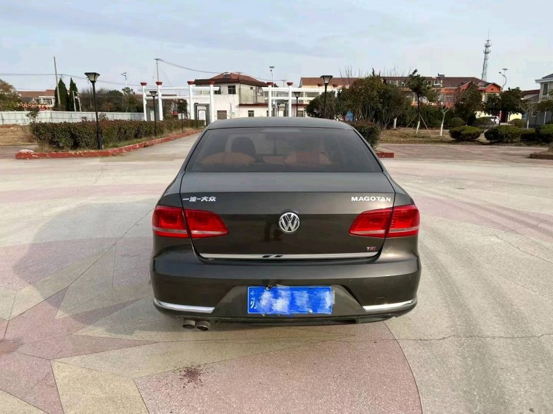 苏州15年大众迈腾7