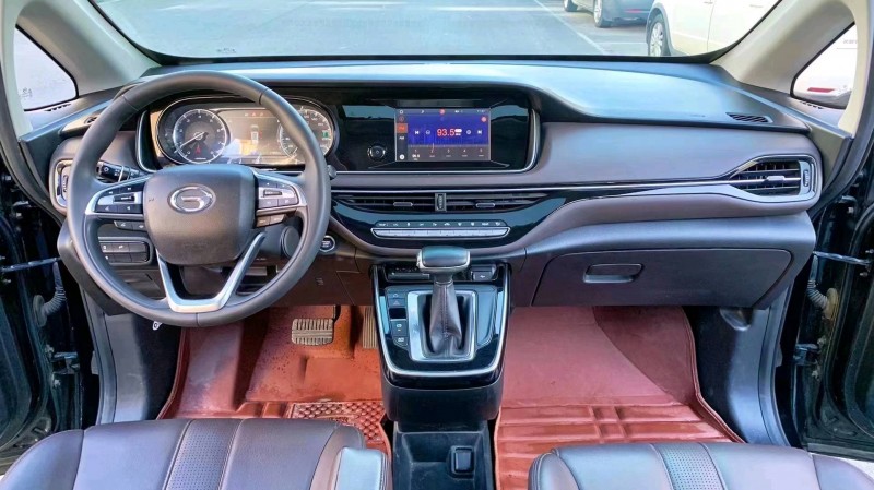 廊坊20年传祺M66