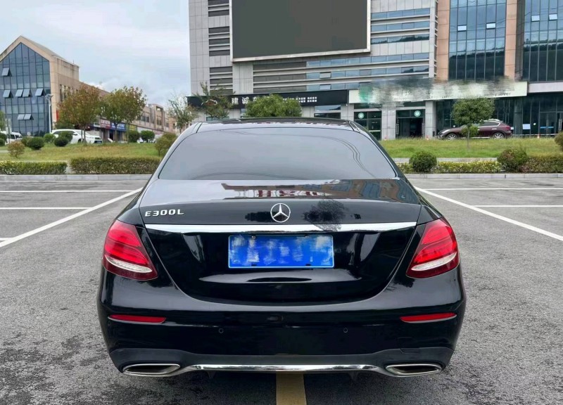 宜昌19年奔驰E2