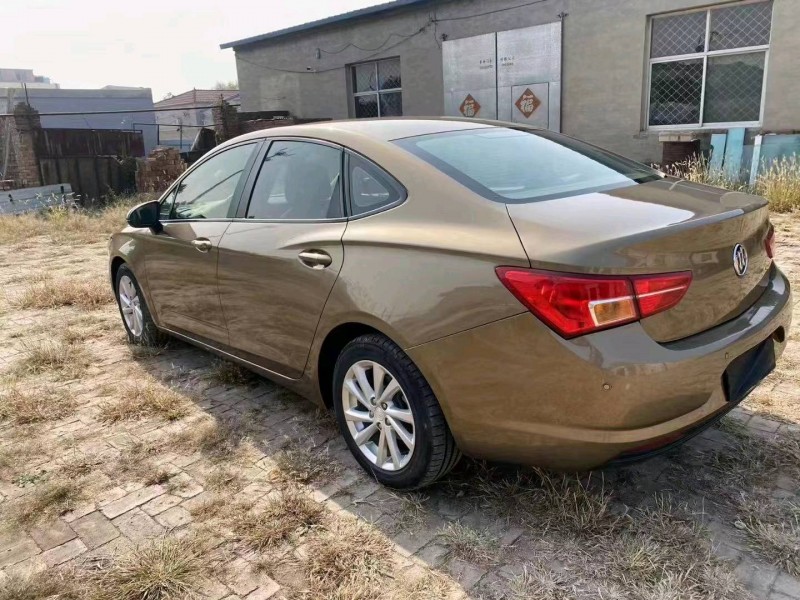 邯郸15年别克威朗5