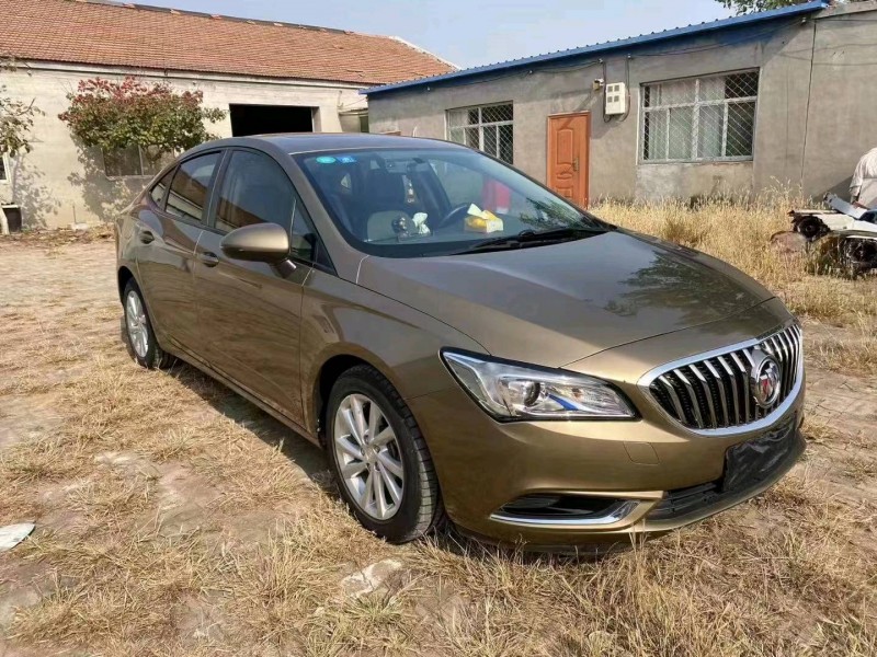 邯郸15年别克威朗8