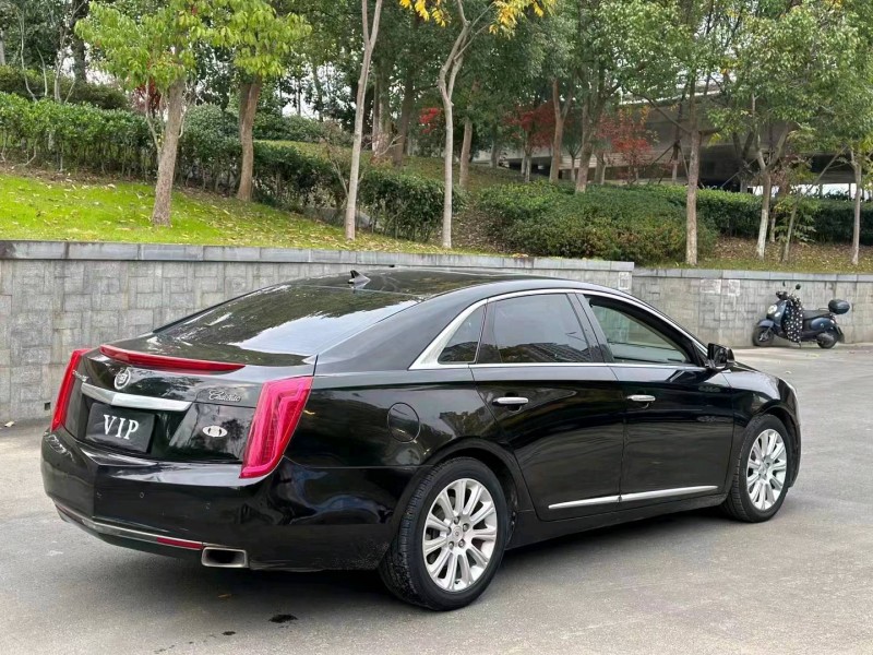 嘉兴15年凯迪拉克XTS1