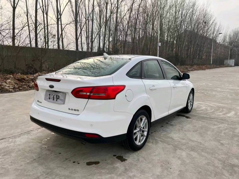 枣庄17年福特福克斯4