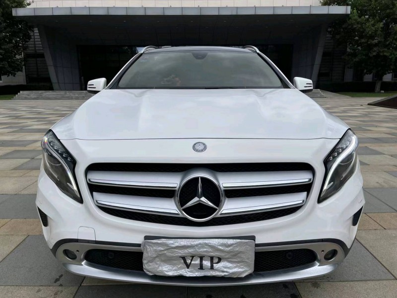 沈阳17年奔驰GLA1