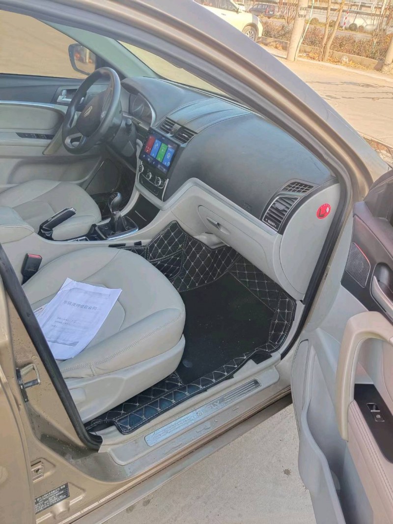 保定16年吉利帝豪3