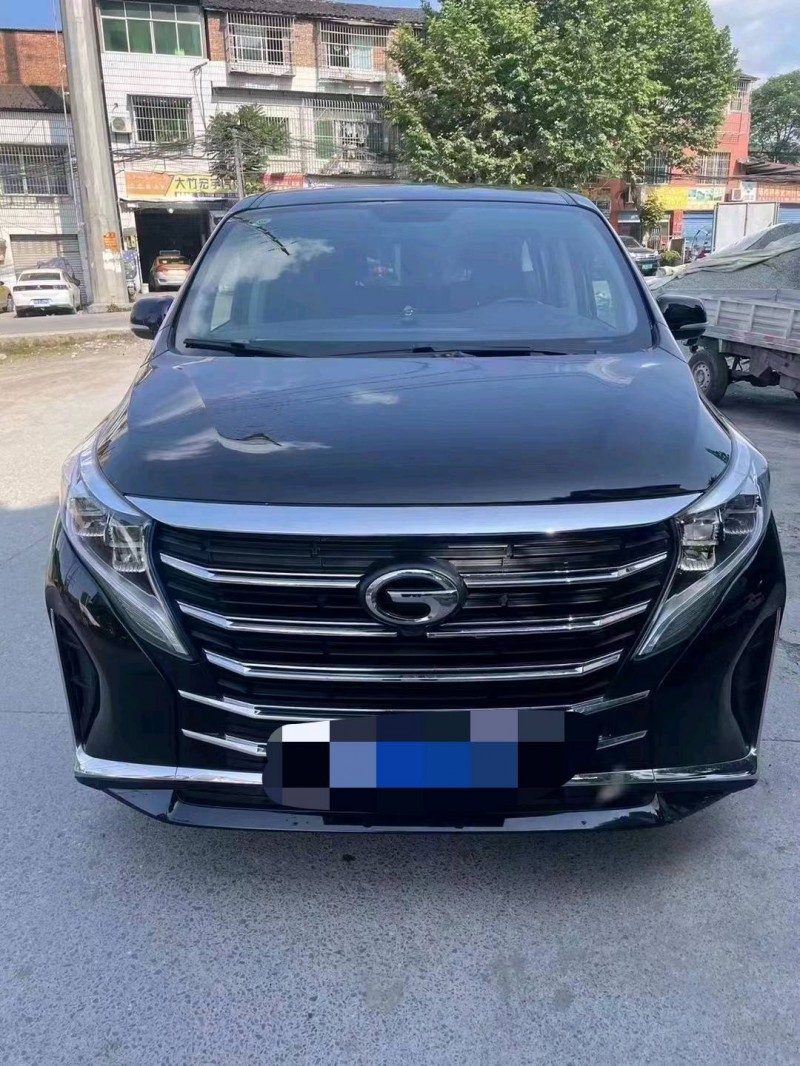 泸州20年传祺M81