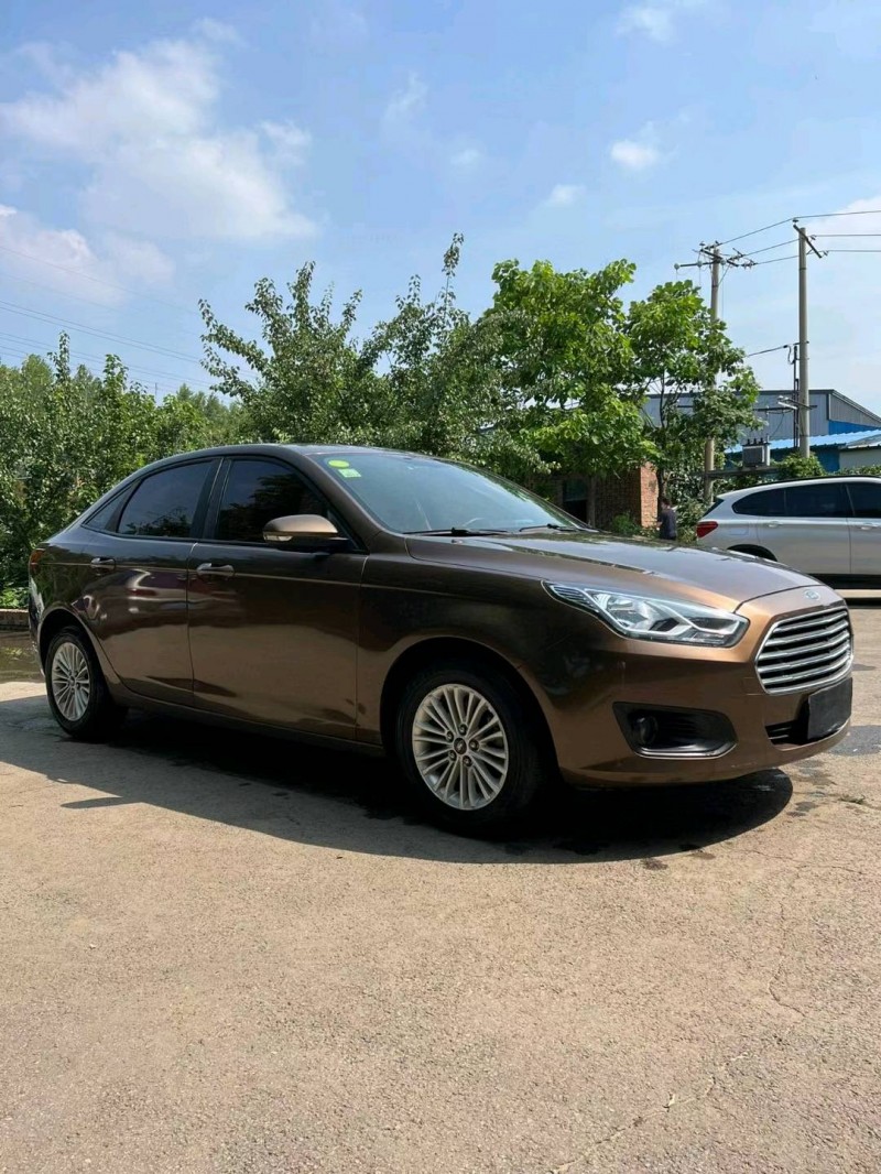 沈阳15年福特福睿斯3