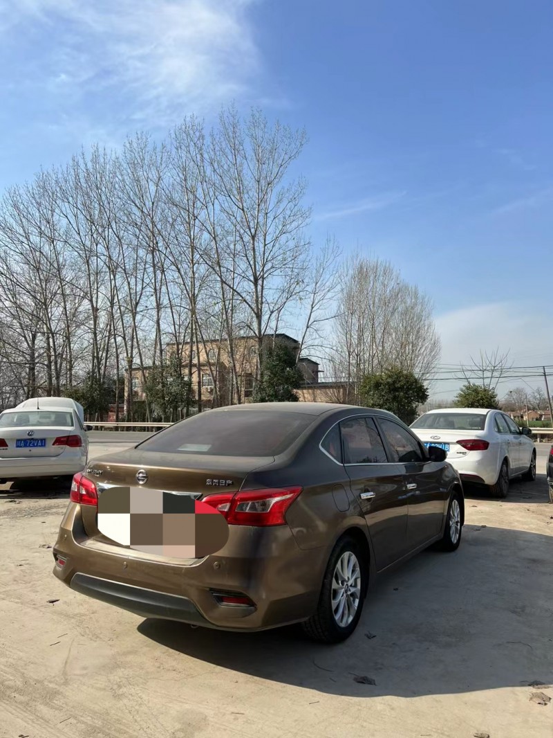 邯郸17年日产轩逸5