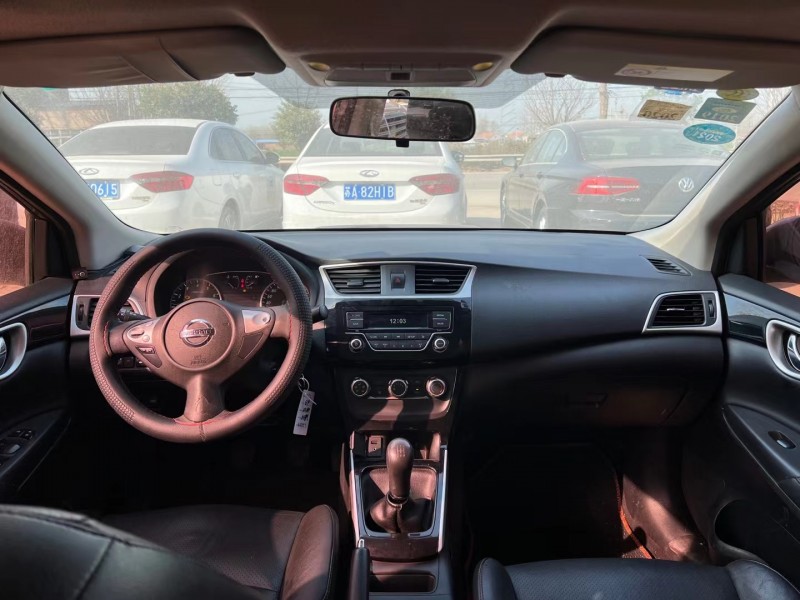 邯郸17年日产轩逸7