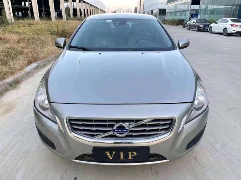 济宁11年沃尔沃S60L1