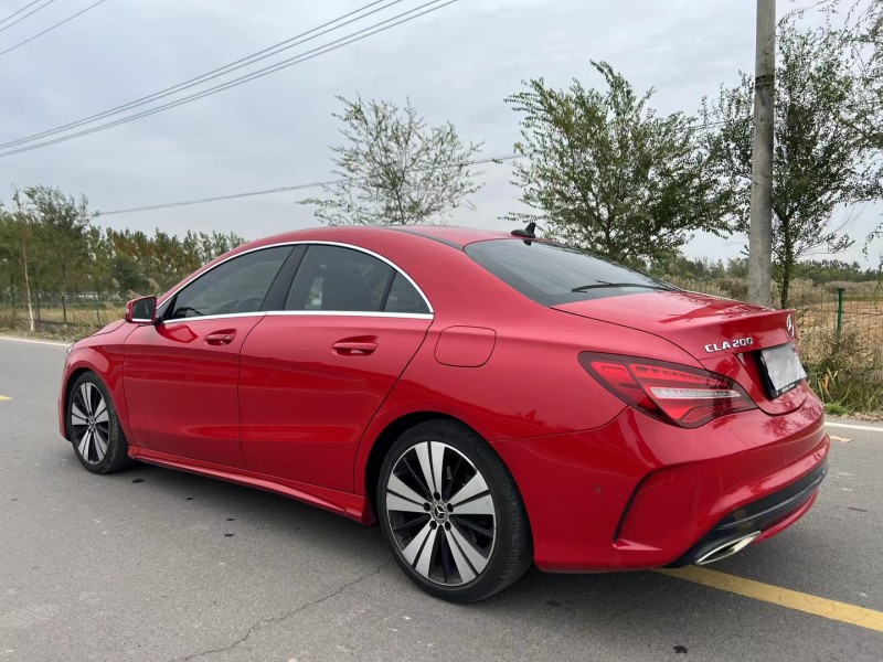 徐州17年奔驰CLA7