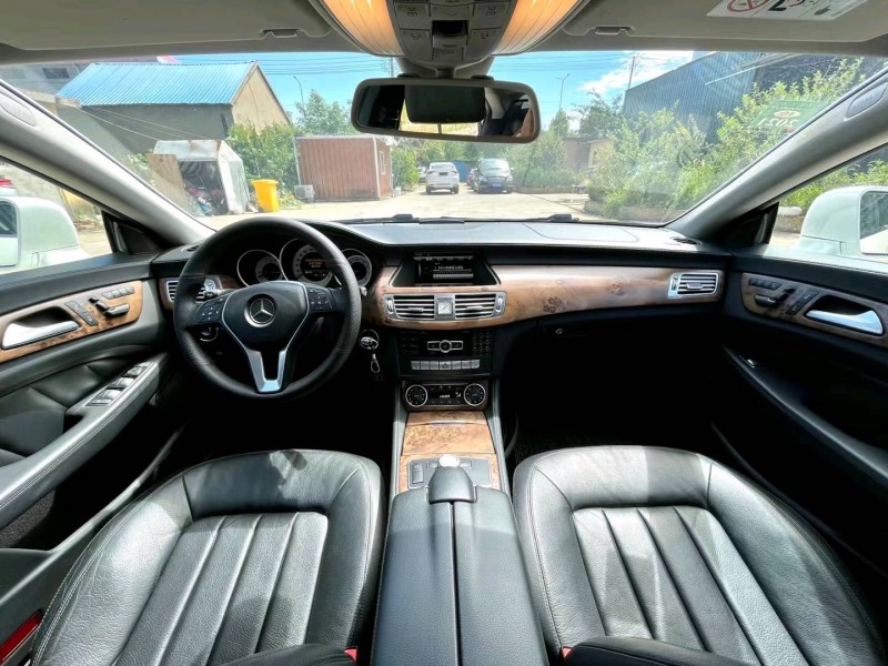 临沂15年奔驰CLS4