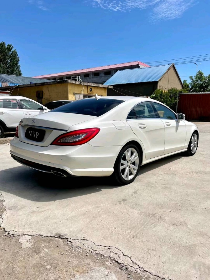 临沂15年奔驰CLS8