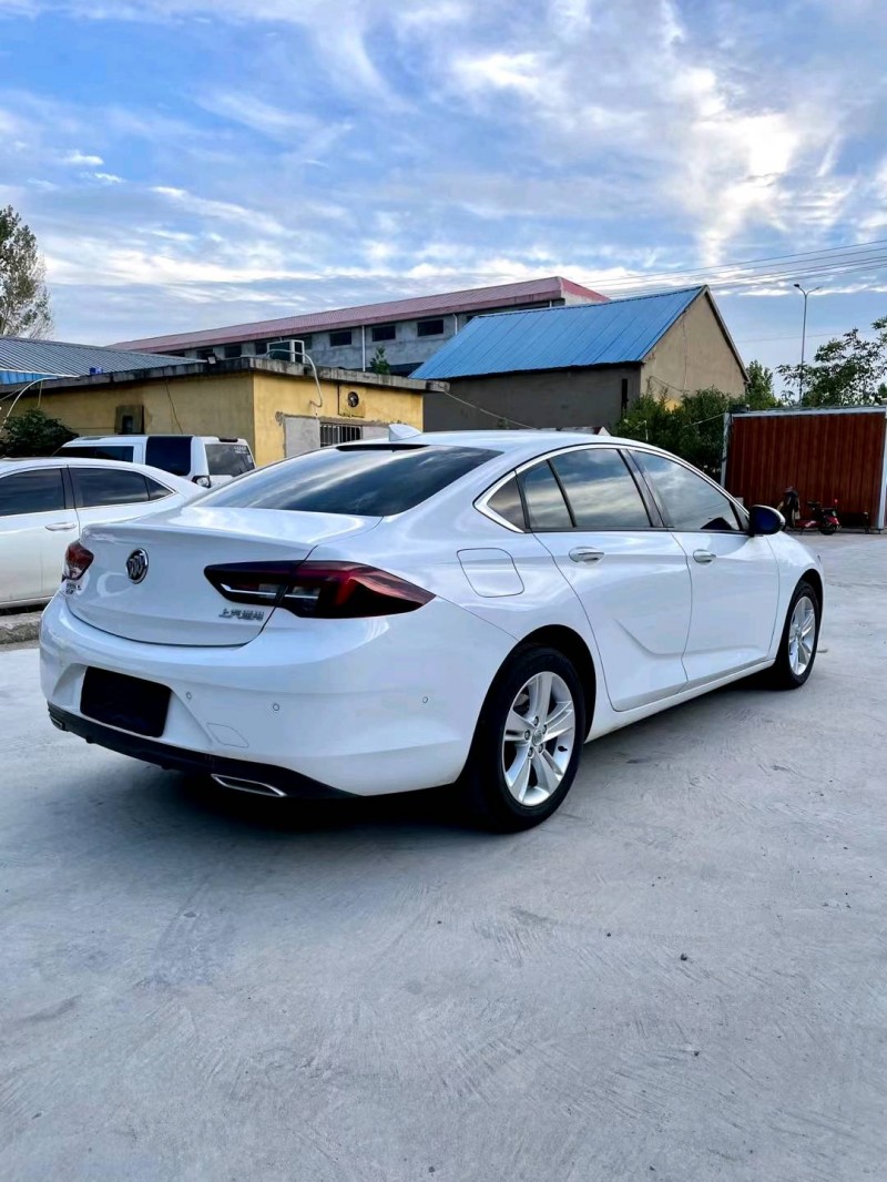 临沂19年别克君威8