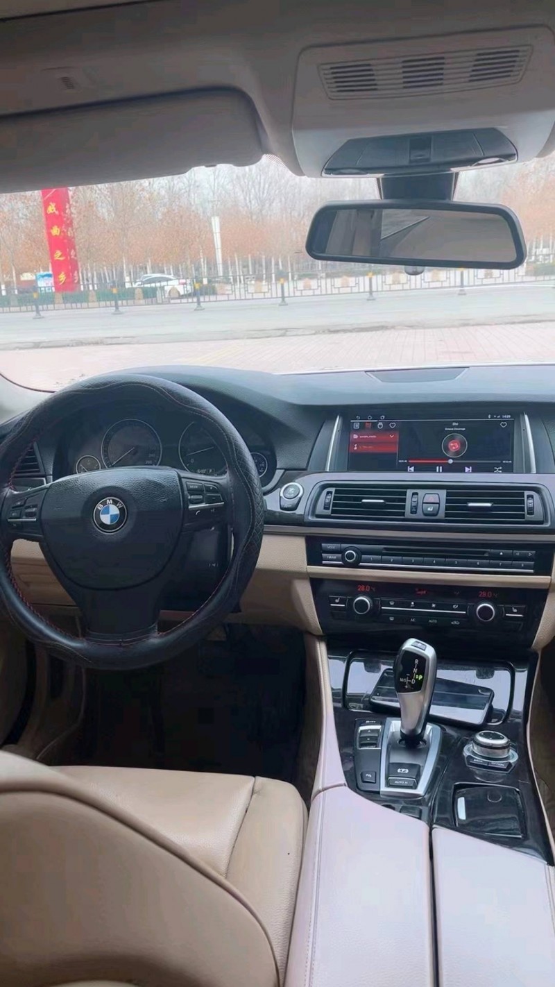 北京12年宝马5系8
