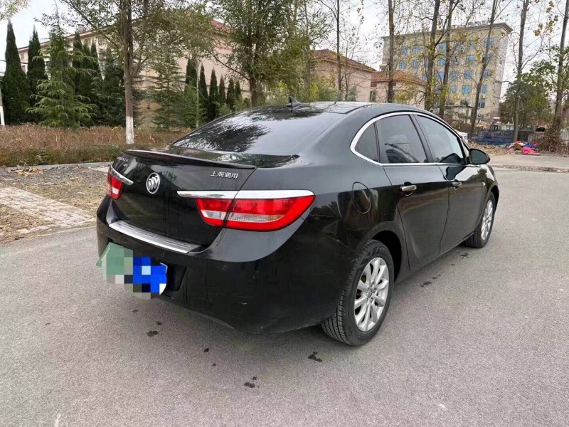 北京13年别克英朗7