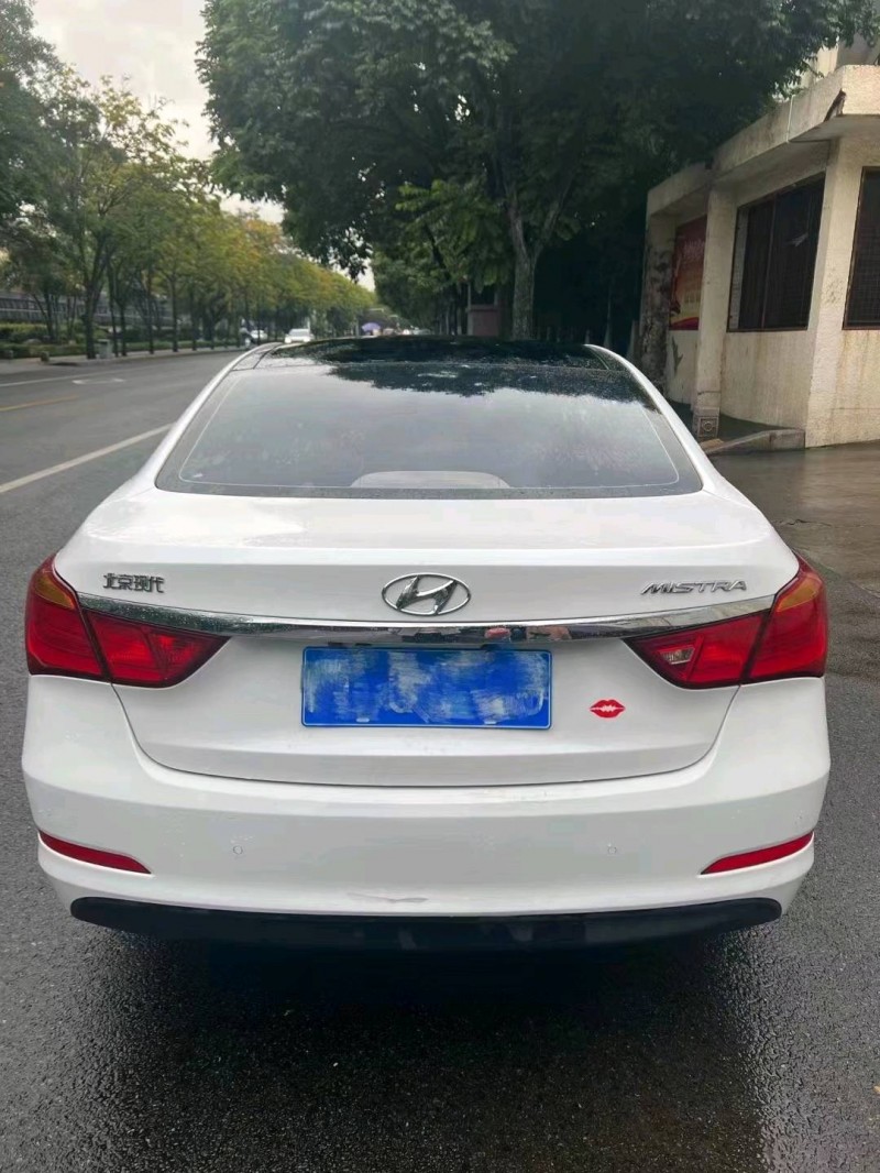 济南15年现代名图8