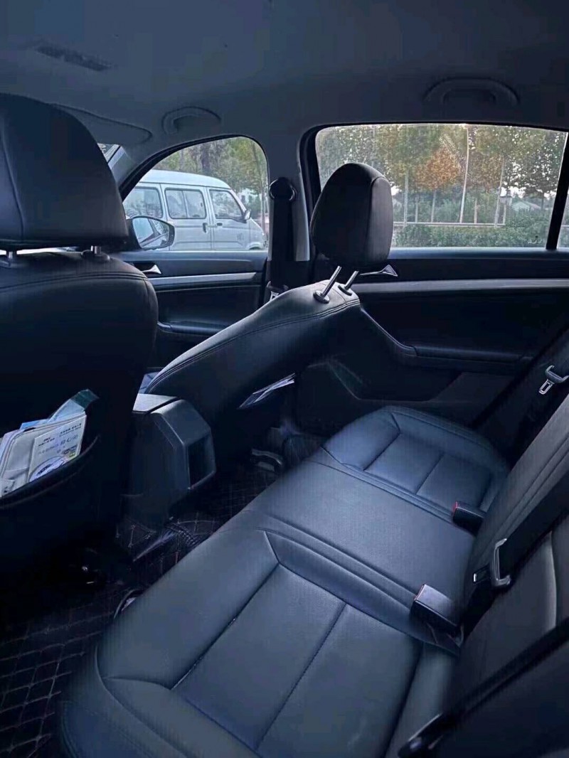 北京16年大众朗逸5