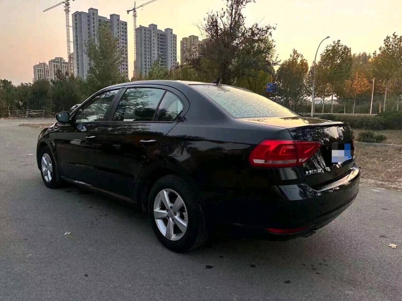 北京16年大众朗逸8