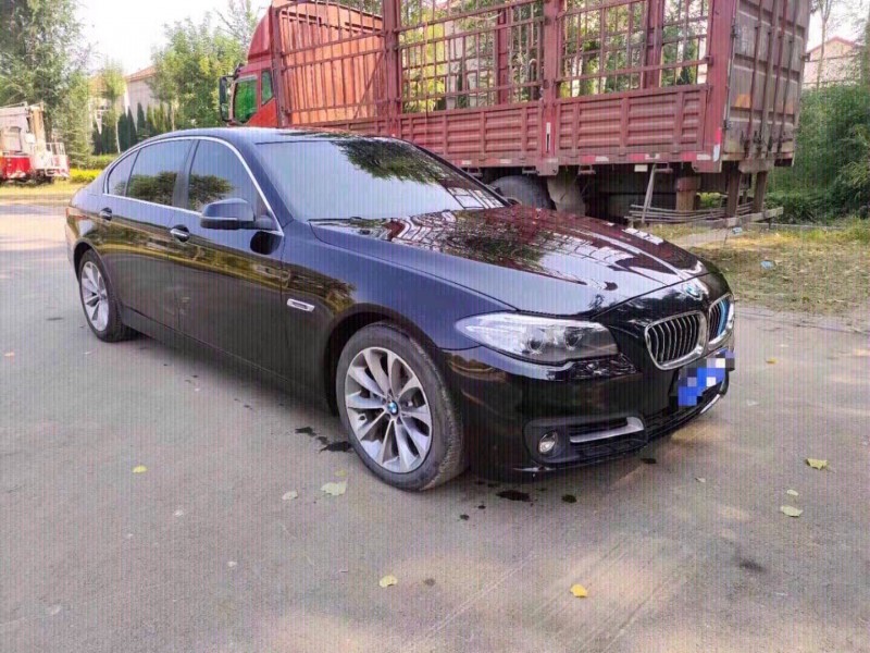 北京17年宝马5系8