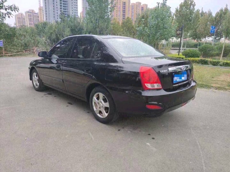 北京11年现代伊兰特7