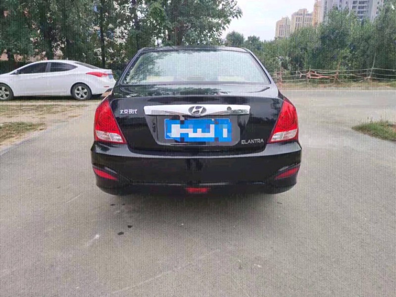 北京11年现代伊兰特9