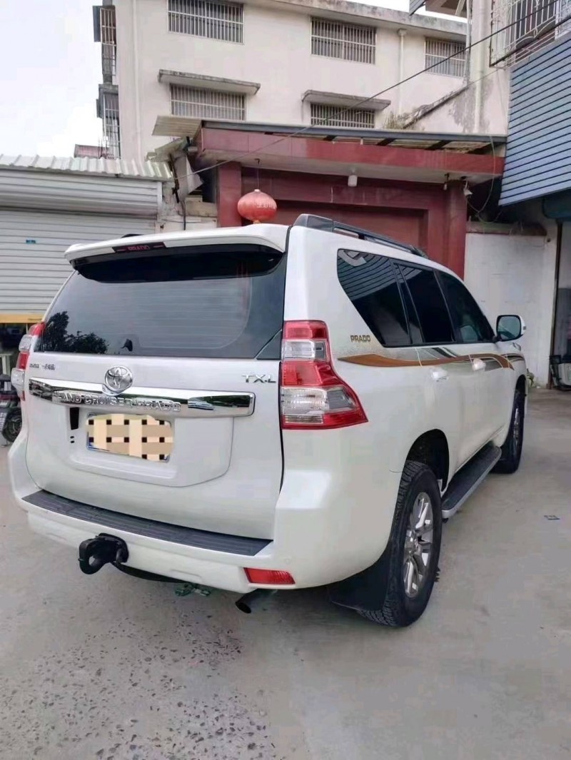 济南16年丰田普拉多1