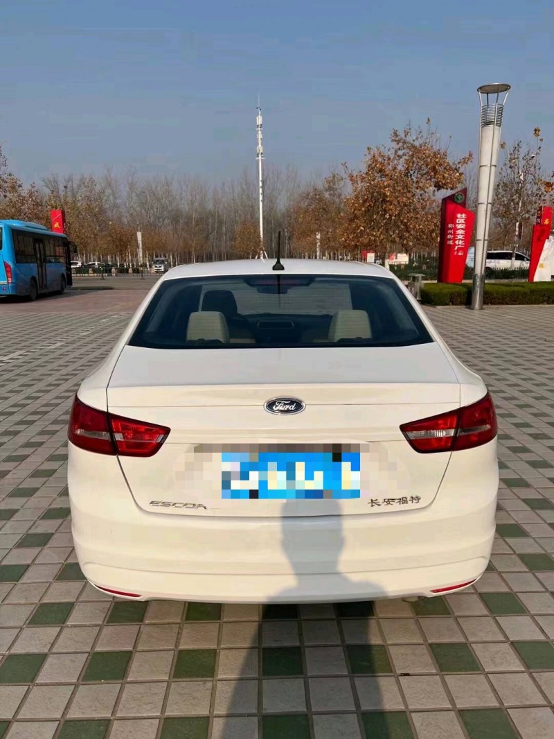 北京17年福特福睿斯9