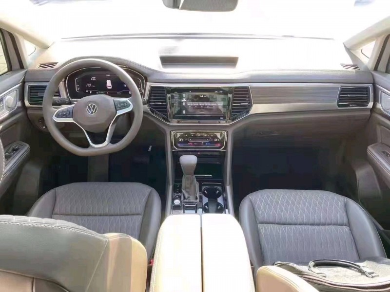 邯郸21年大众威然5