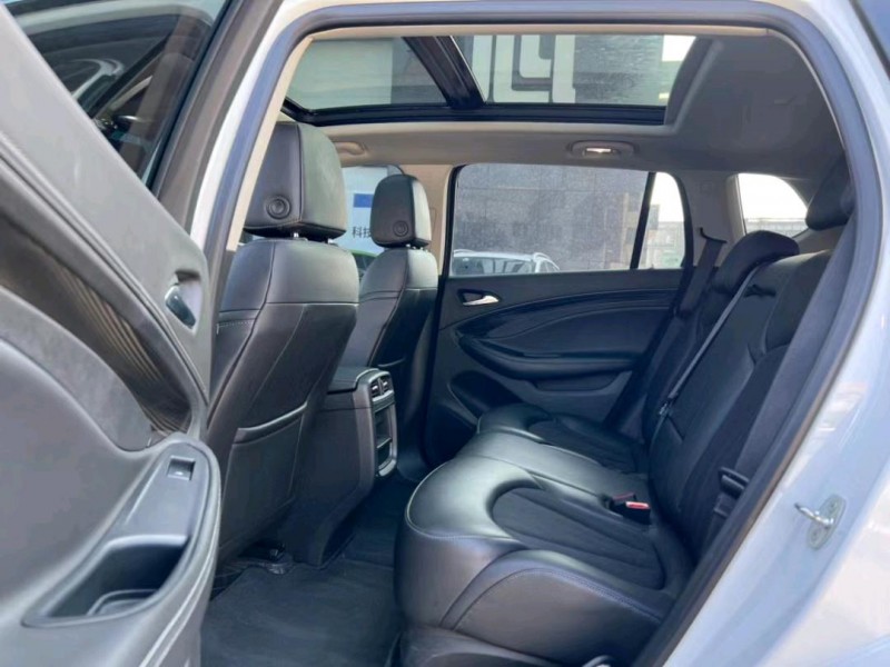 东莞21年别克昂科威6