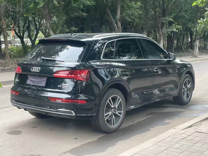 济南19年奥迪Q57