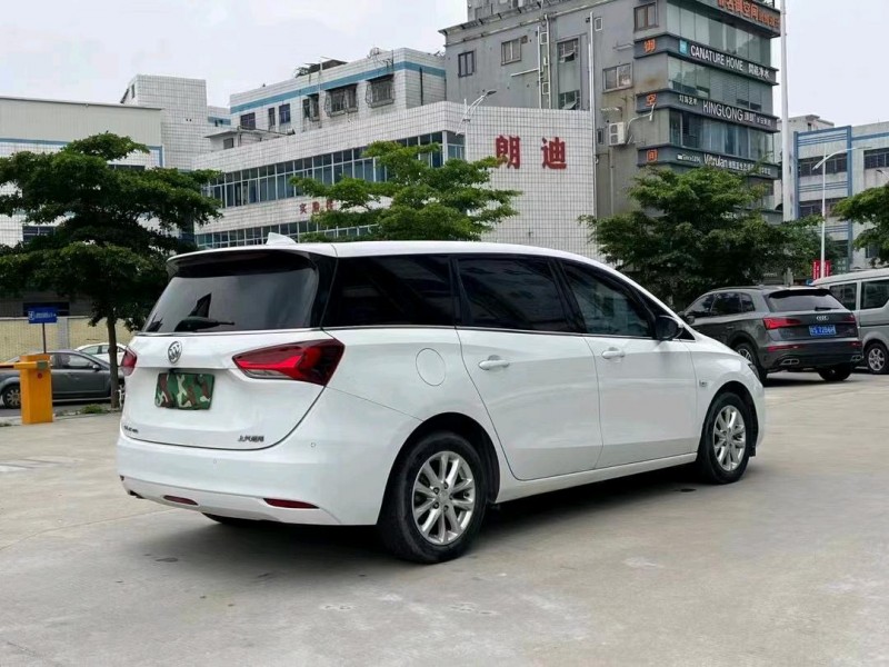 东莞19年别克GL68