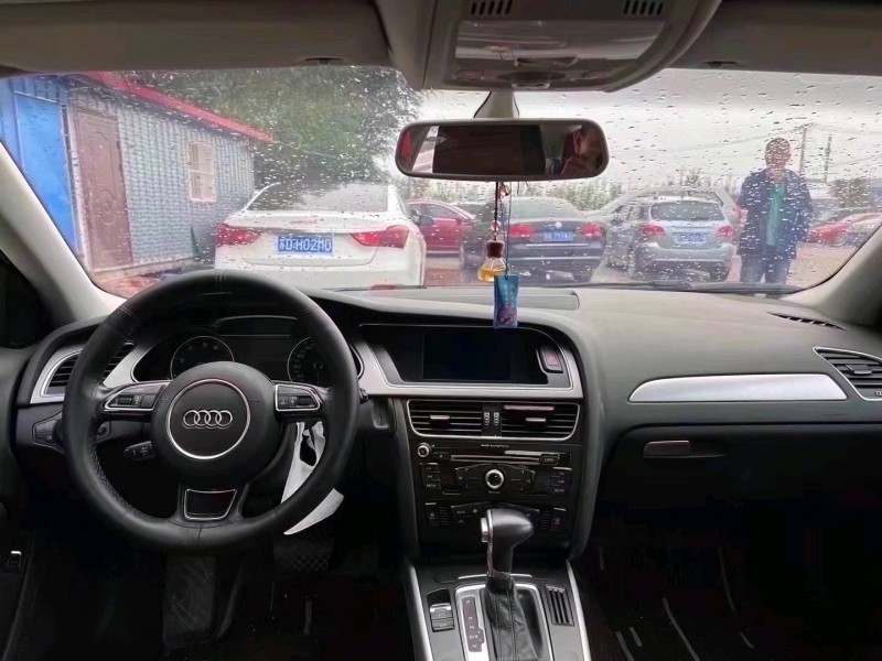 北京13年奥迪A4L6