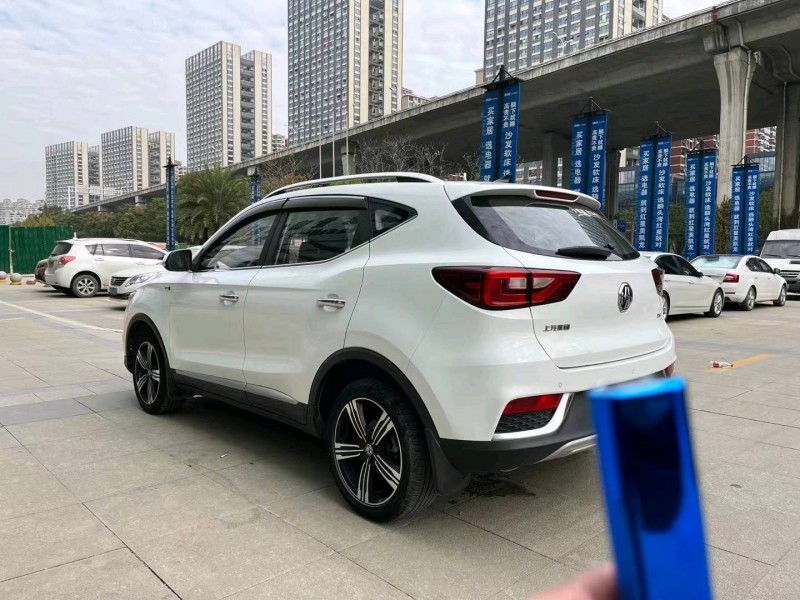 北京18年名爵ZS7