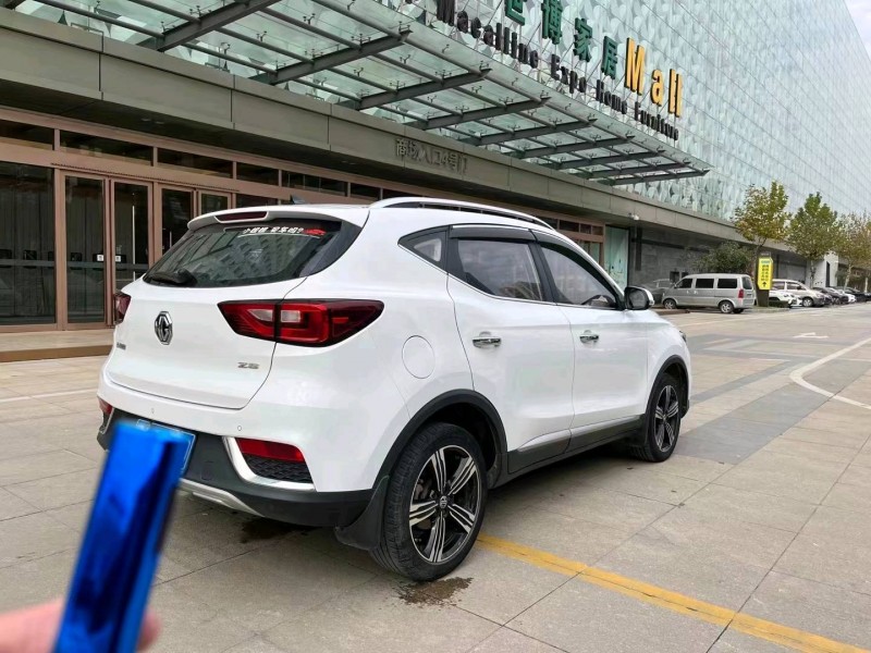 北京18年名爵ZS8