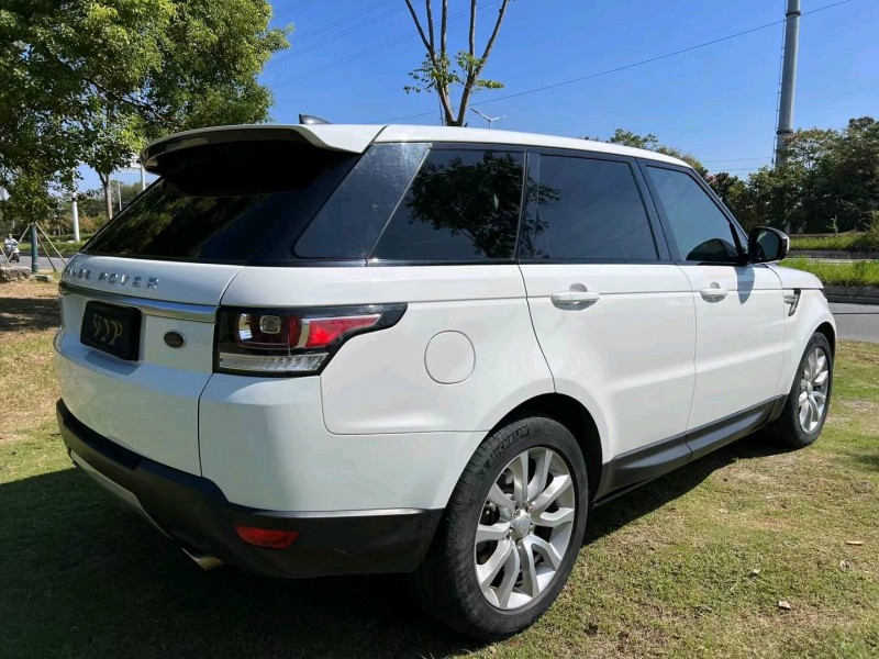 泰州17年路虎揽胜运动9