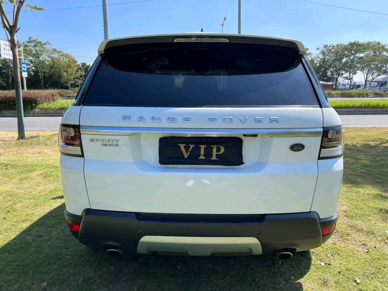 泰州17年路虎揽胜运动8