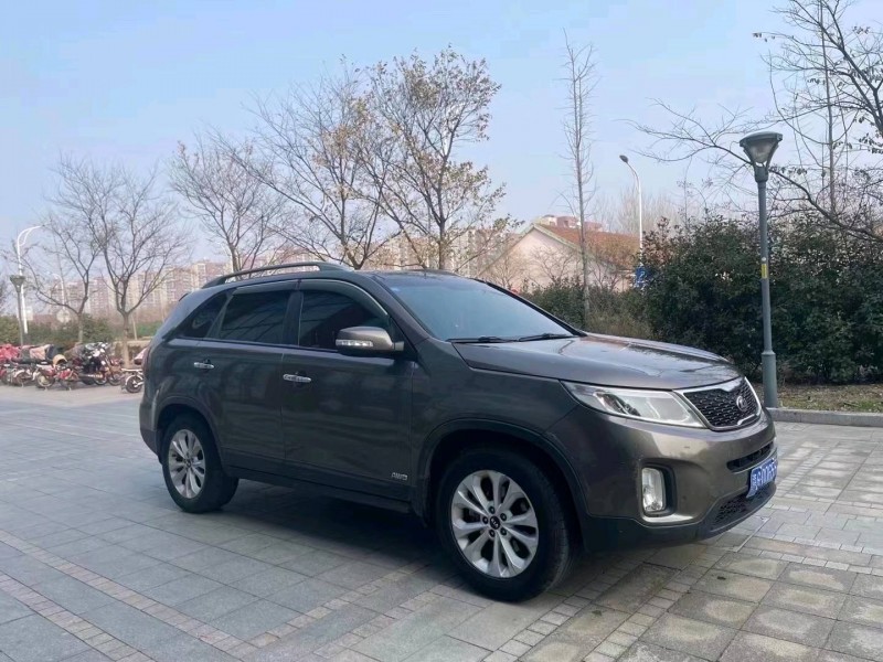 济南14年起亚索兰托2