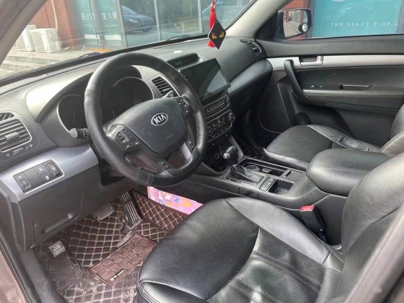 济南14年起亚索兰托5