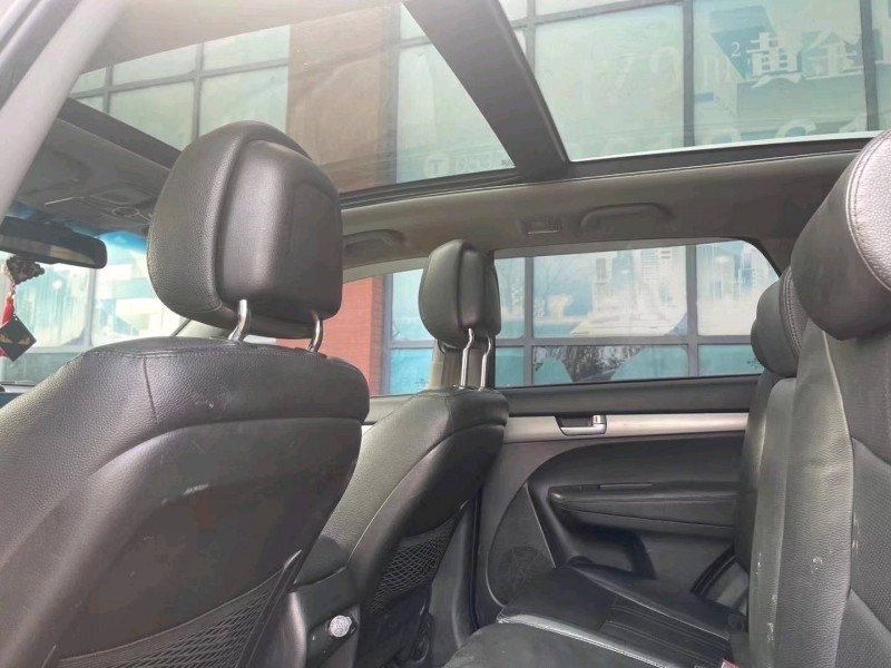 济南14年起亚索兰托4