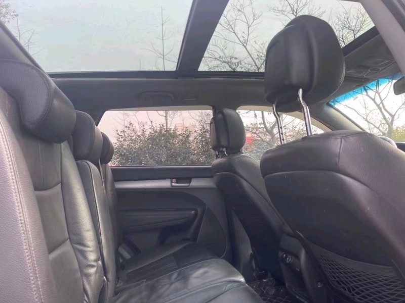 济南14年起亚索兰托6