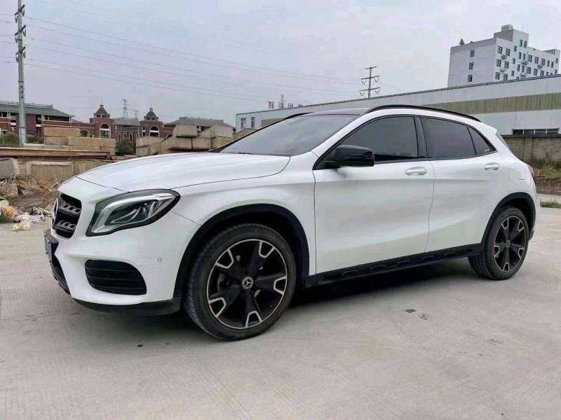 宜昌19年奔驰GLA4