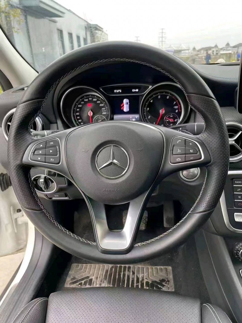 宜昌19年奔驰GLA8