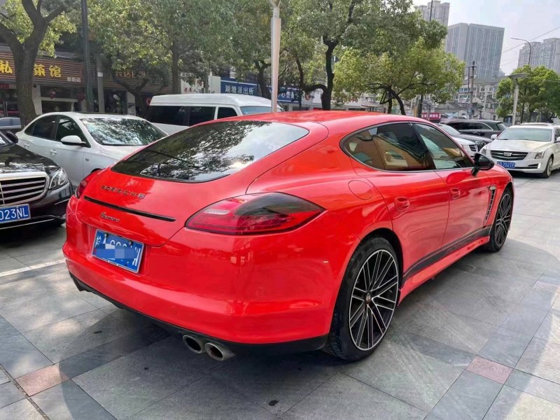 淮南13年保时捷帕拉梅拉4