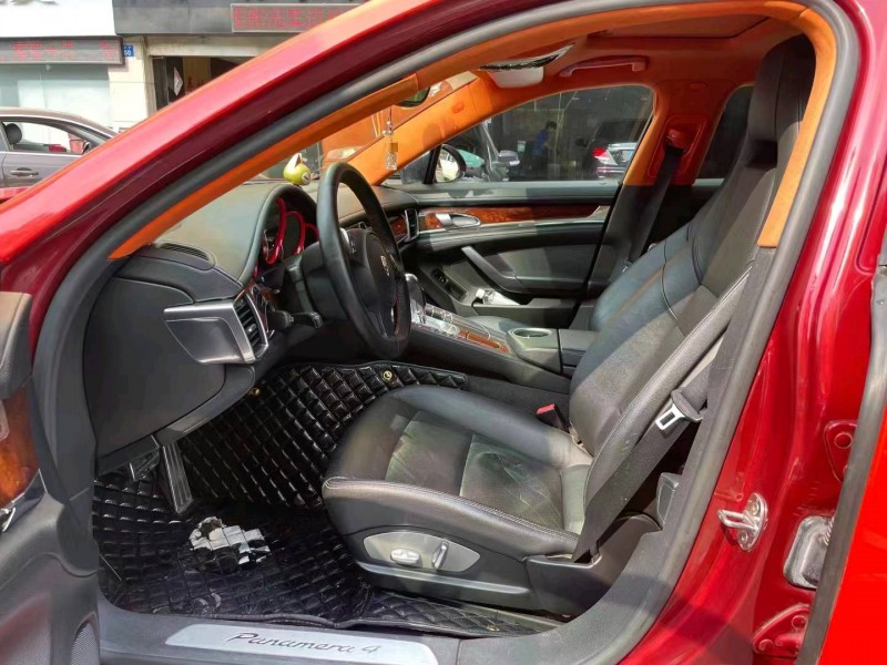 淮南13年保时捷帕拉梅拉6